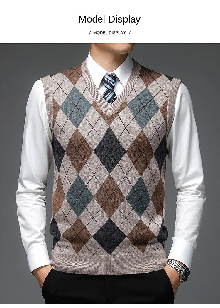 New Fashion Designer Brand Argyle Pullover Diamond Sweater V Neck Knit Vest Men 6% Wool Sleeveless Autum Casual Men Clothing