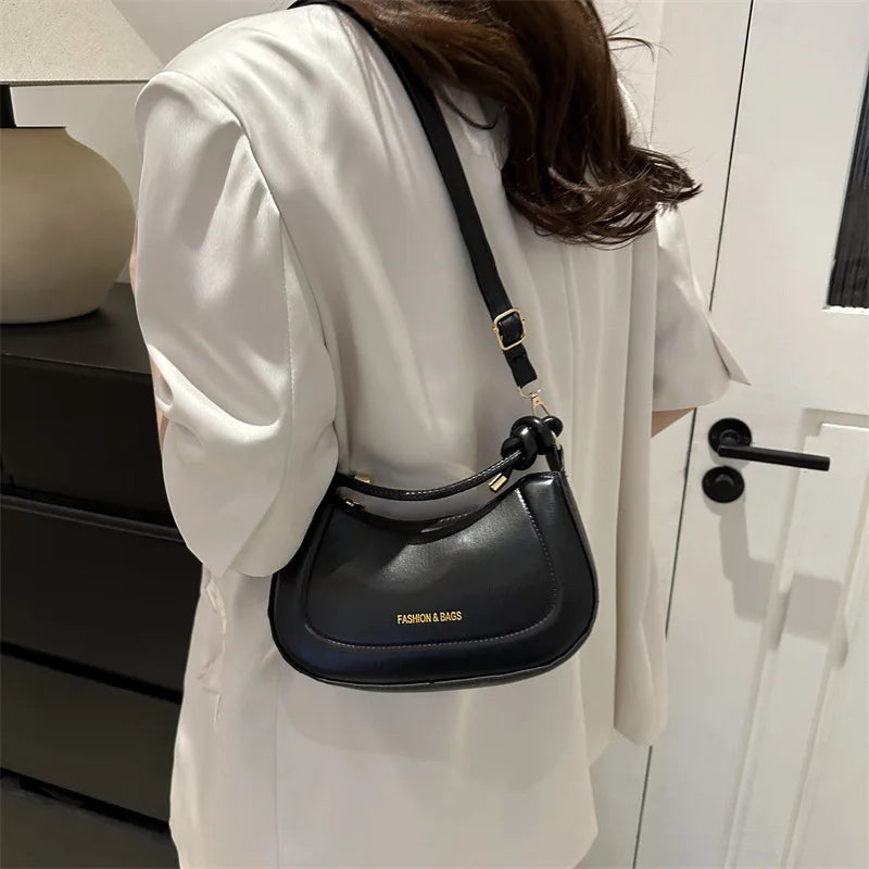 Lunéra Schultertasche - Weiches Ledergefühl