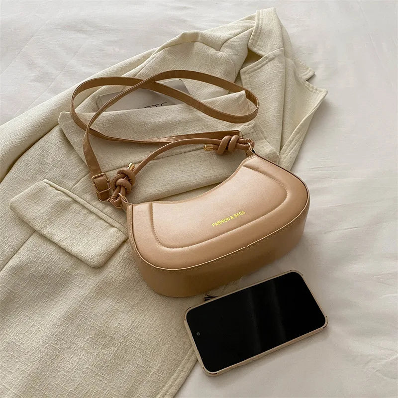 Lunéra Schultertasche - Weiches Ledergefühl