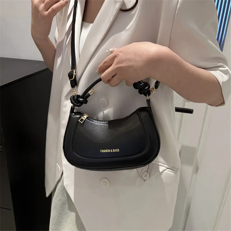 Lunéra Schultertasche - Weiches Ledergefühl
