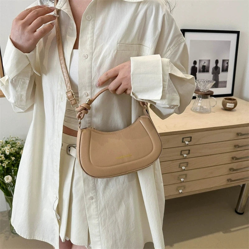 Lunéra Schultertasche - Weiches Ledergefühl