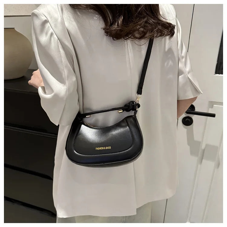 Lunéra Schultertasche - Weiches Ledergefühl
